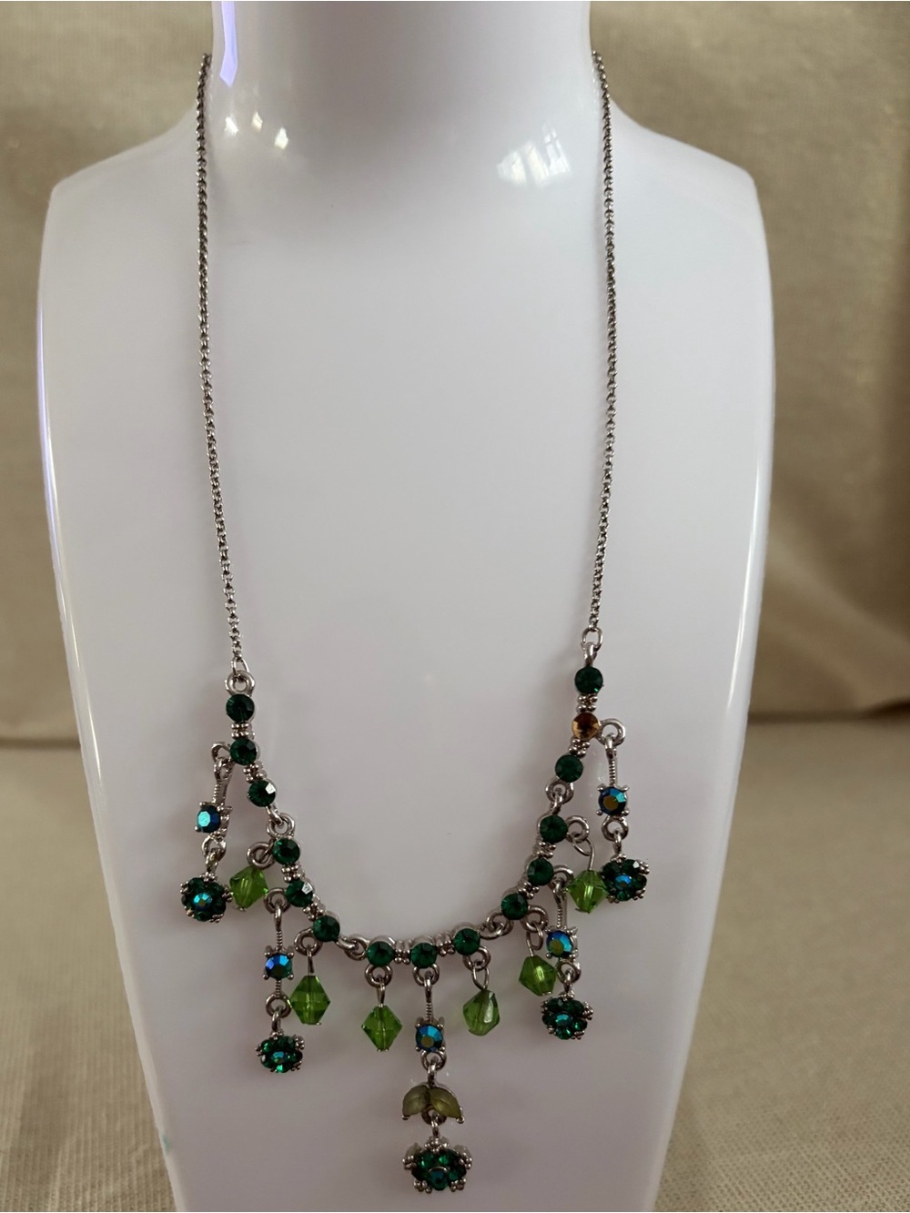 Green Crystal Dangle Necklace - Unbranded